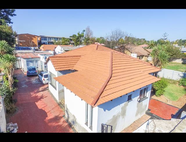 5 BEDROOM FREESTANDING SOLD IN KEW